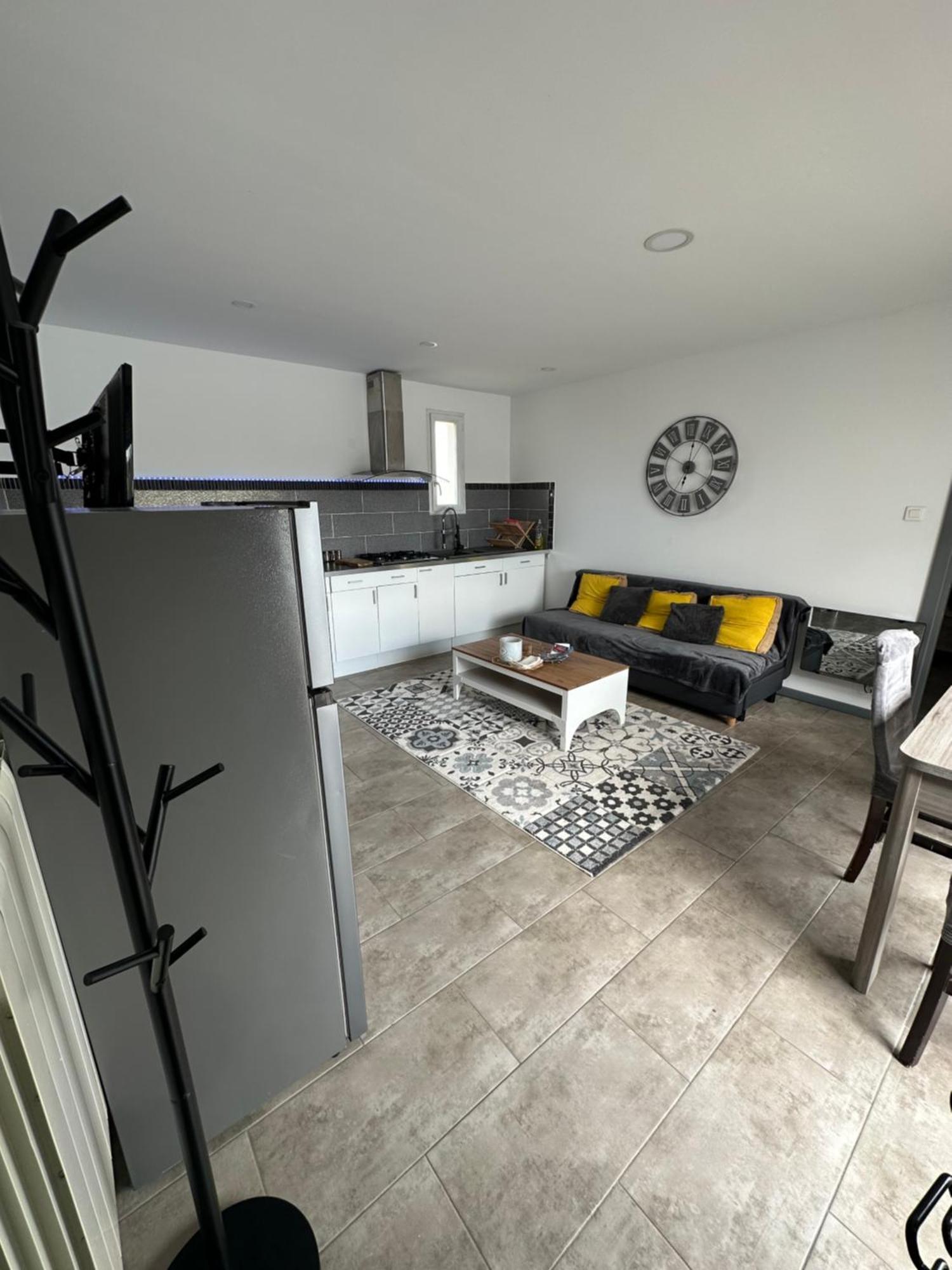 Superbe Appartement Avec Piscine Et Spa Privatif Villeneuve-lès-Béziers 外观 照片