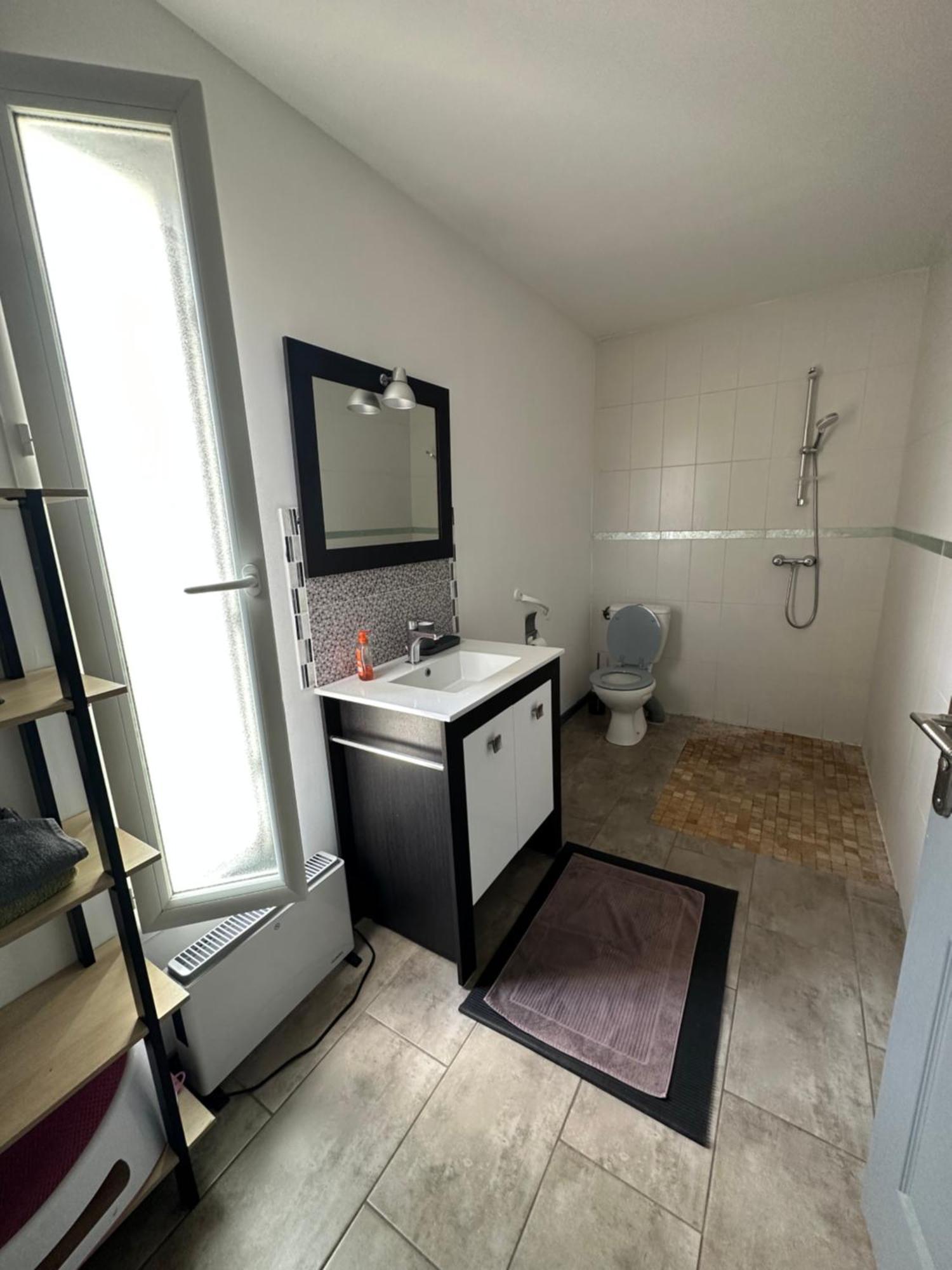 Superbe Appartement Avec Piscine Et Spa Privatif Villeneuve-lès-Béziers 外观 照片